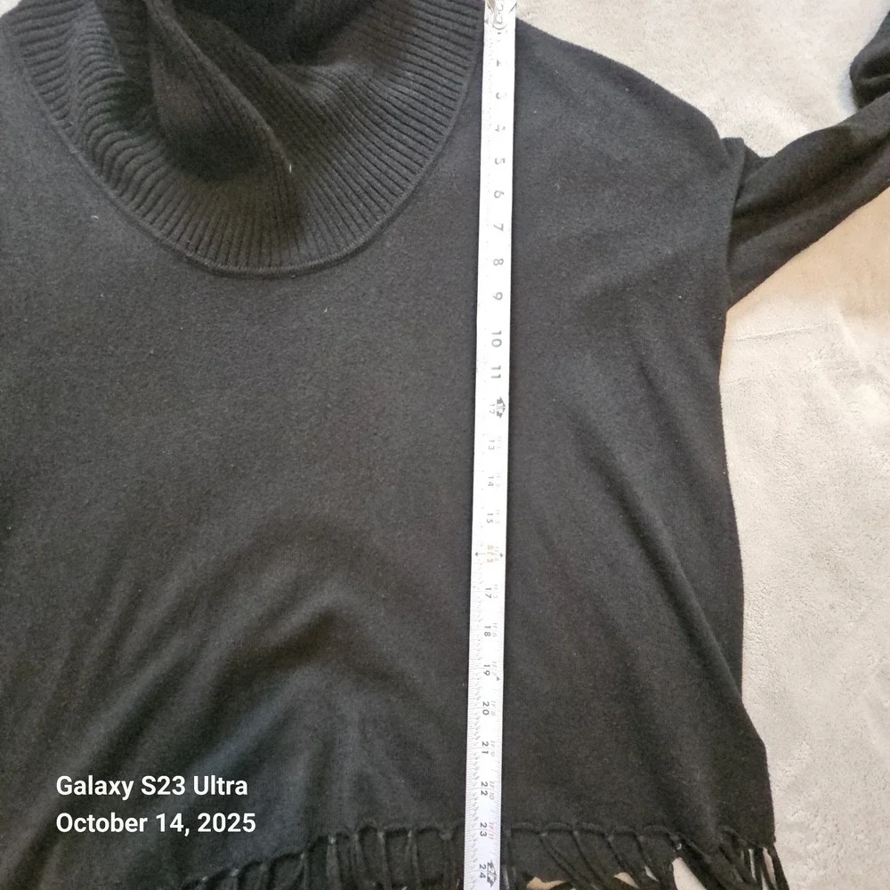 Michael Kors Women's Turtleneck‎ Sweater Bottom Fringe Size Large Black